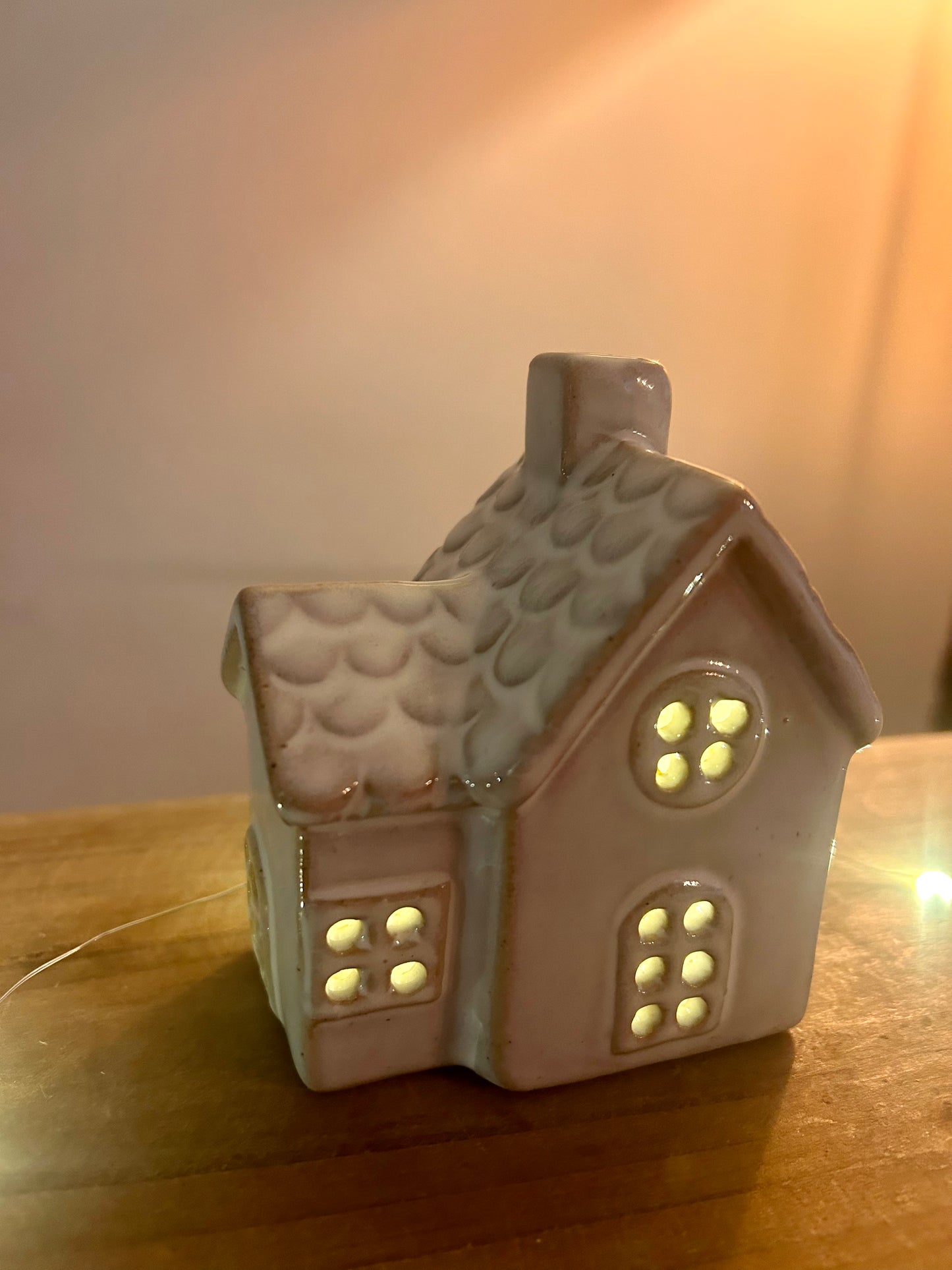 Ceramic Country Light up House in White-small
