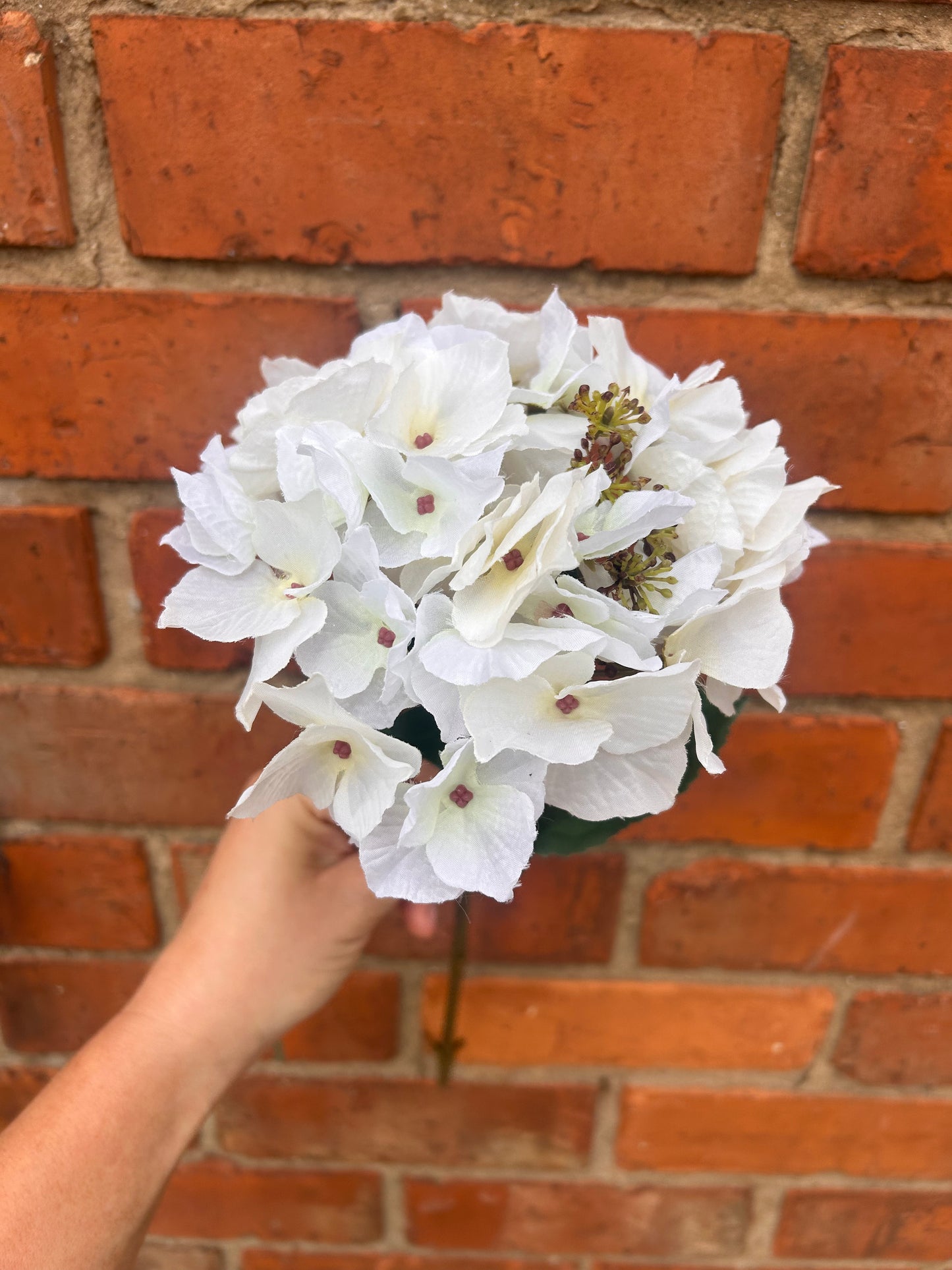 Faux Hydrangea Stem – White