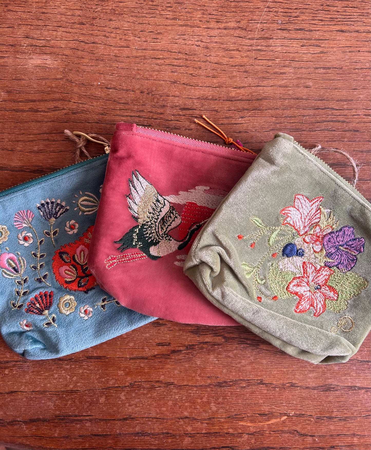 Mini Velvet Hand Embroidered Pouch – Cockatoo (Sage)