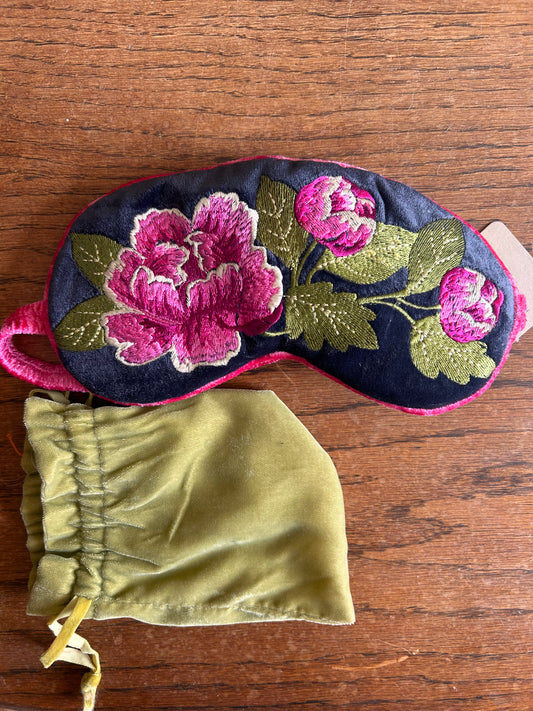 Luxury Lavender Velvet Eye Mask – Painted Peony