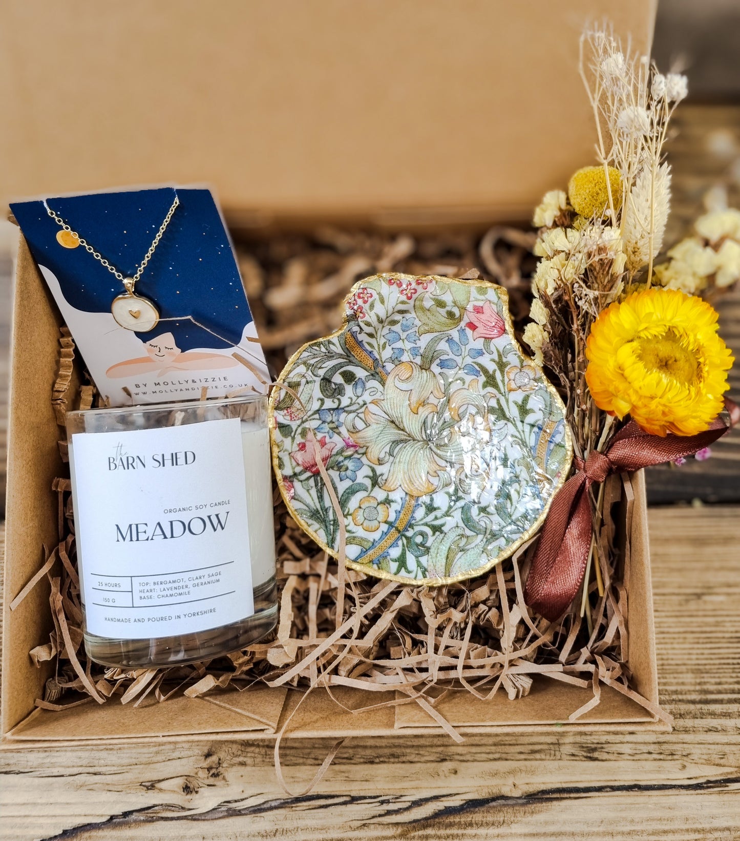 Luxury Candle, Jewellery & Decorative Shell Gift Shell Box | Botanical Gift Box| Handmade Gift| Thoughtul