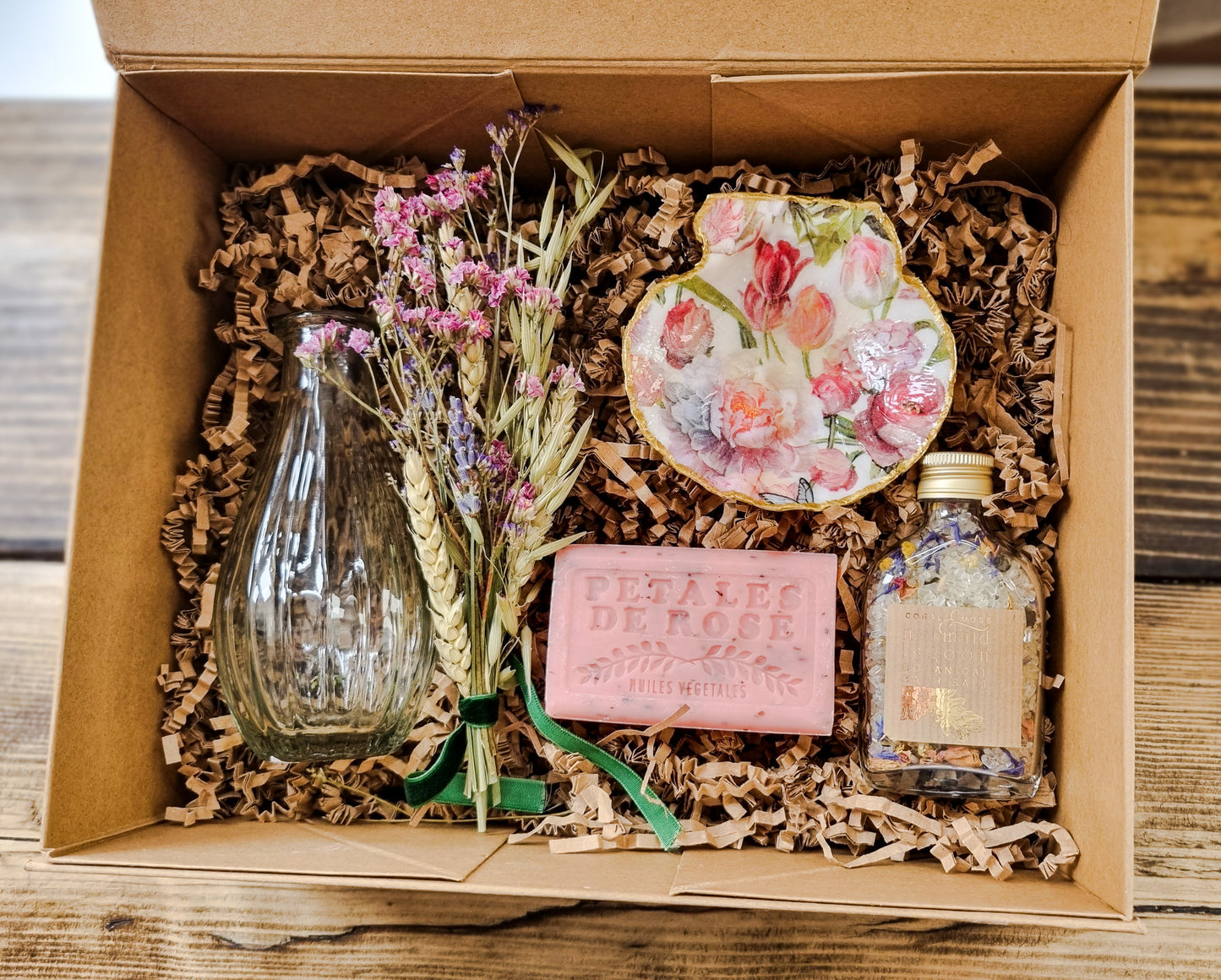 Luxury Relaxation Gift Box | Spa Gift Box | Bath Salts, Botanical Soap & Decorative Shell Gift Set | Self Care Gift