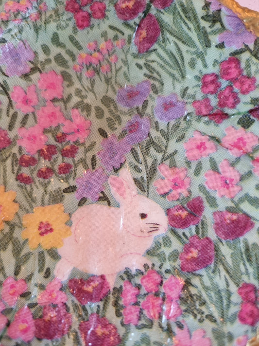 Wildflower Meadow Rabbit Scallop Shell Dish