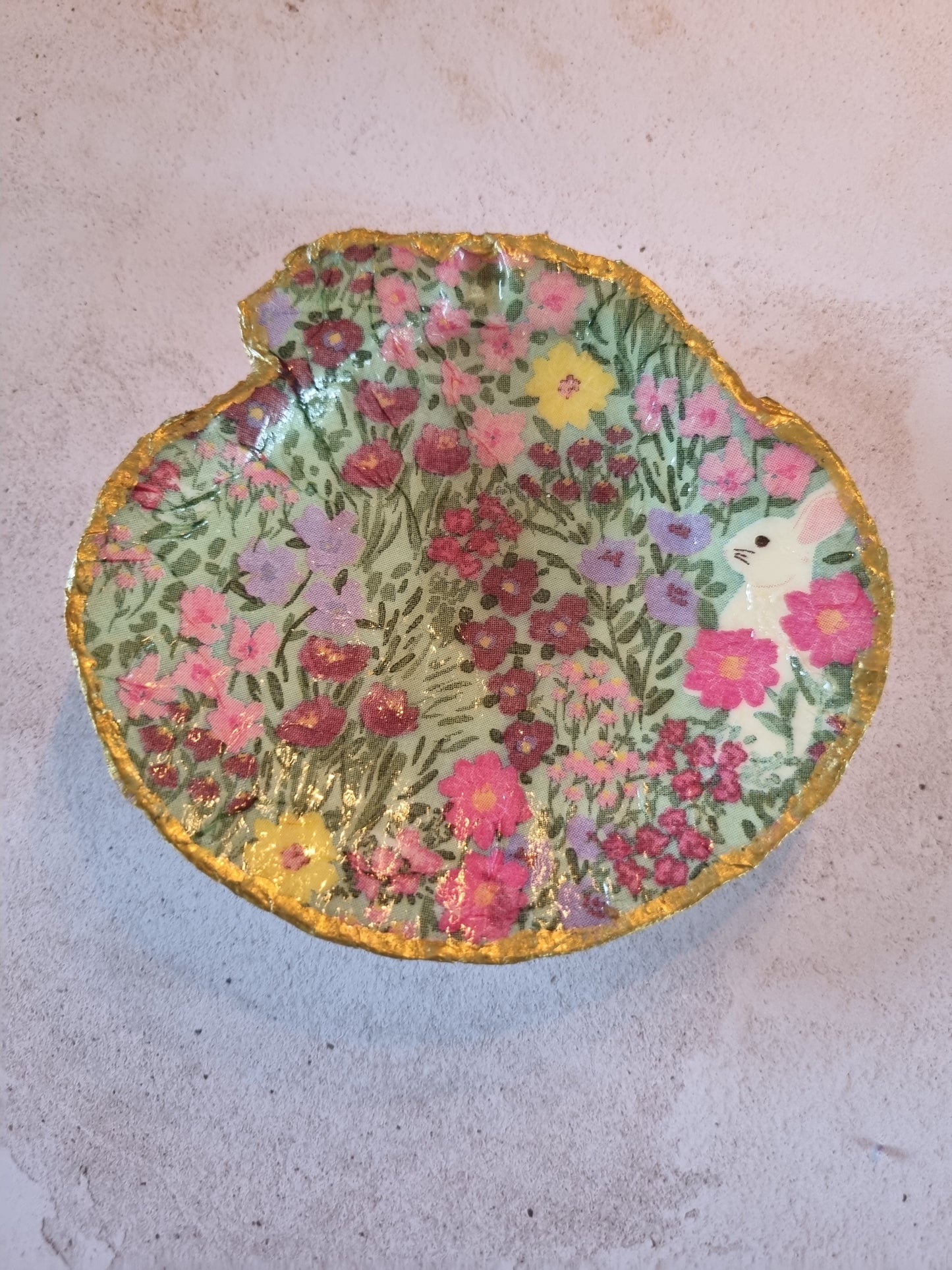Wildflower Meadow Rabbit Scallop Shell Dish