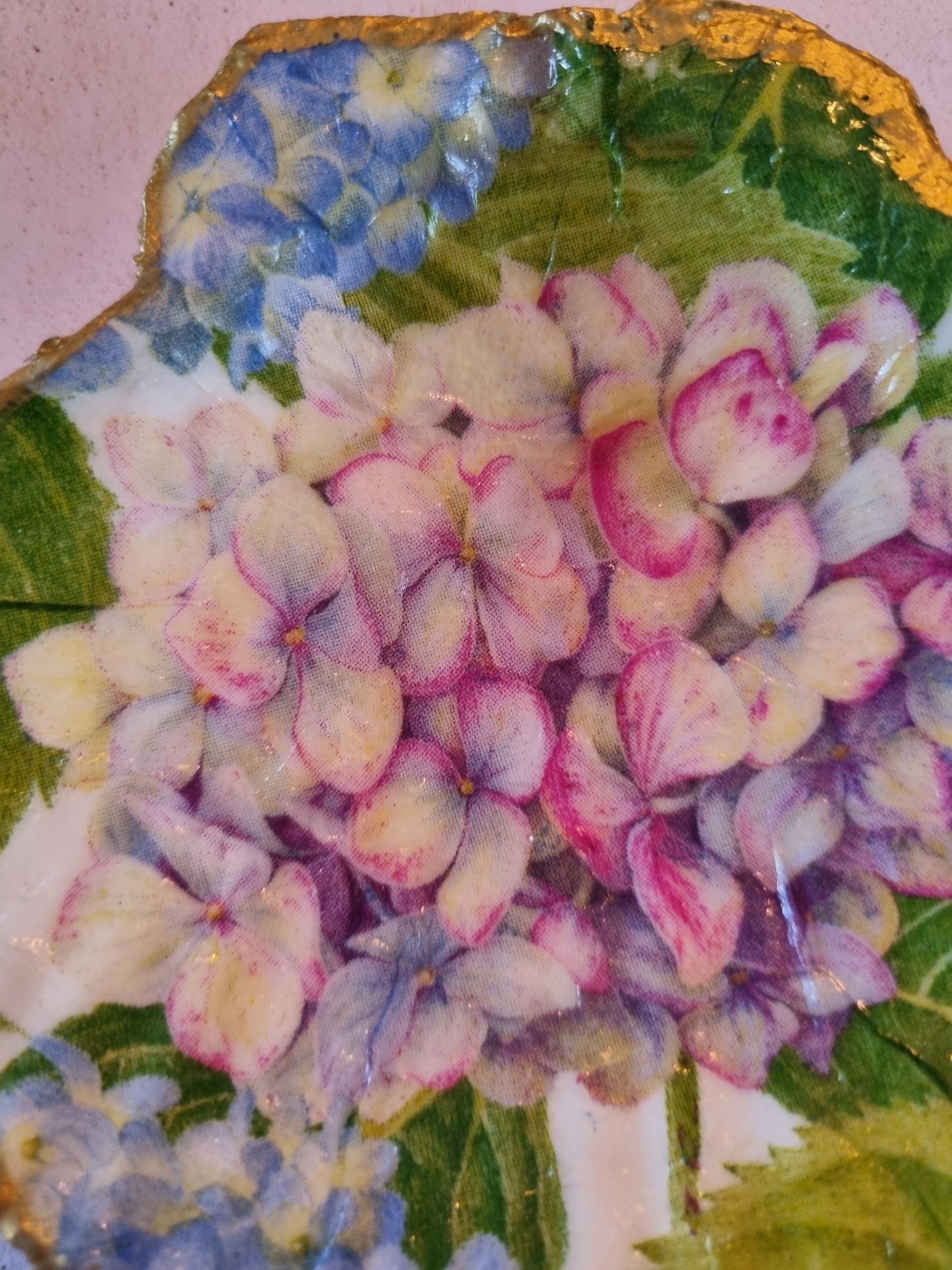 Hydrangea Botanical Scallop Shell Trinket Dish