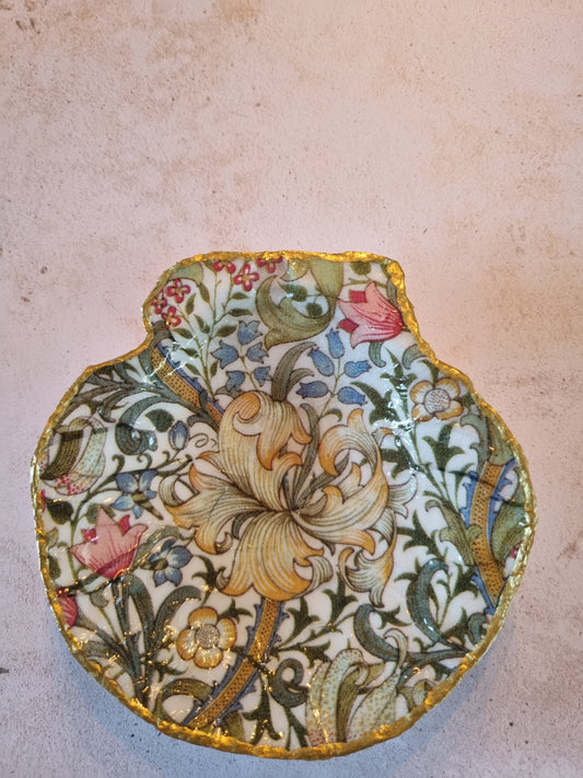 Heritage Botanical Scallop Shell Trinket Dish