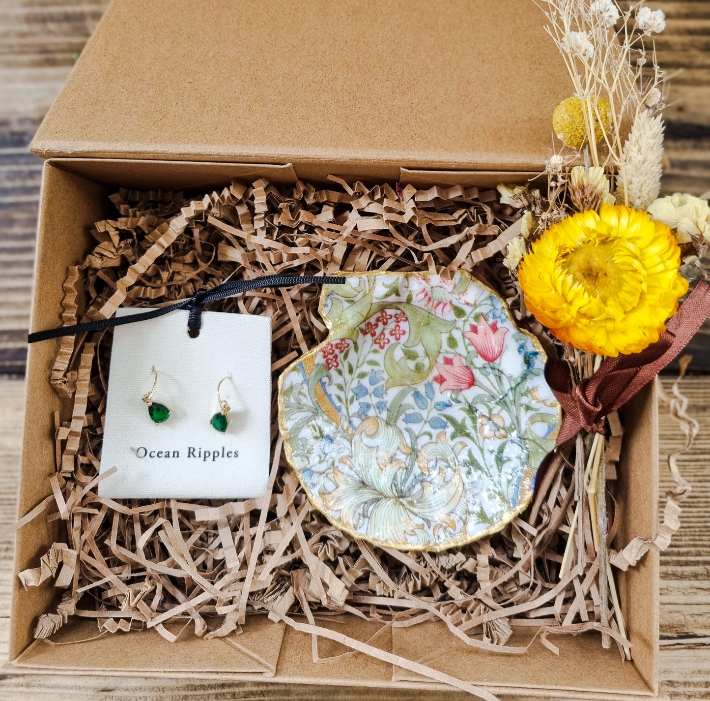 Luxury Shell and Jewellery Gift Shell Box | Botanical Gift Box | Handmade Gift| Thoughtful Gift