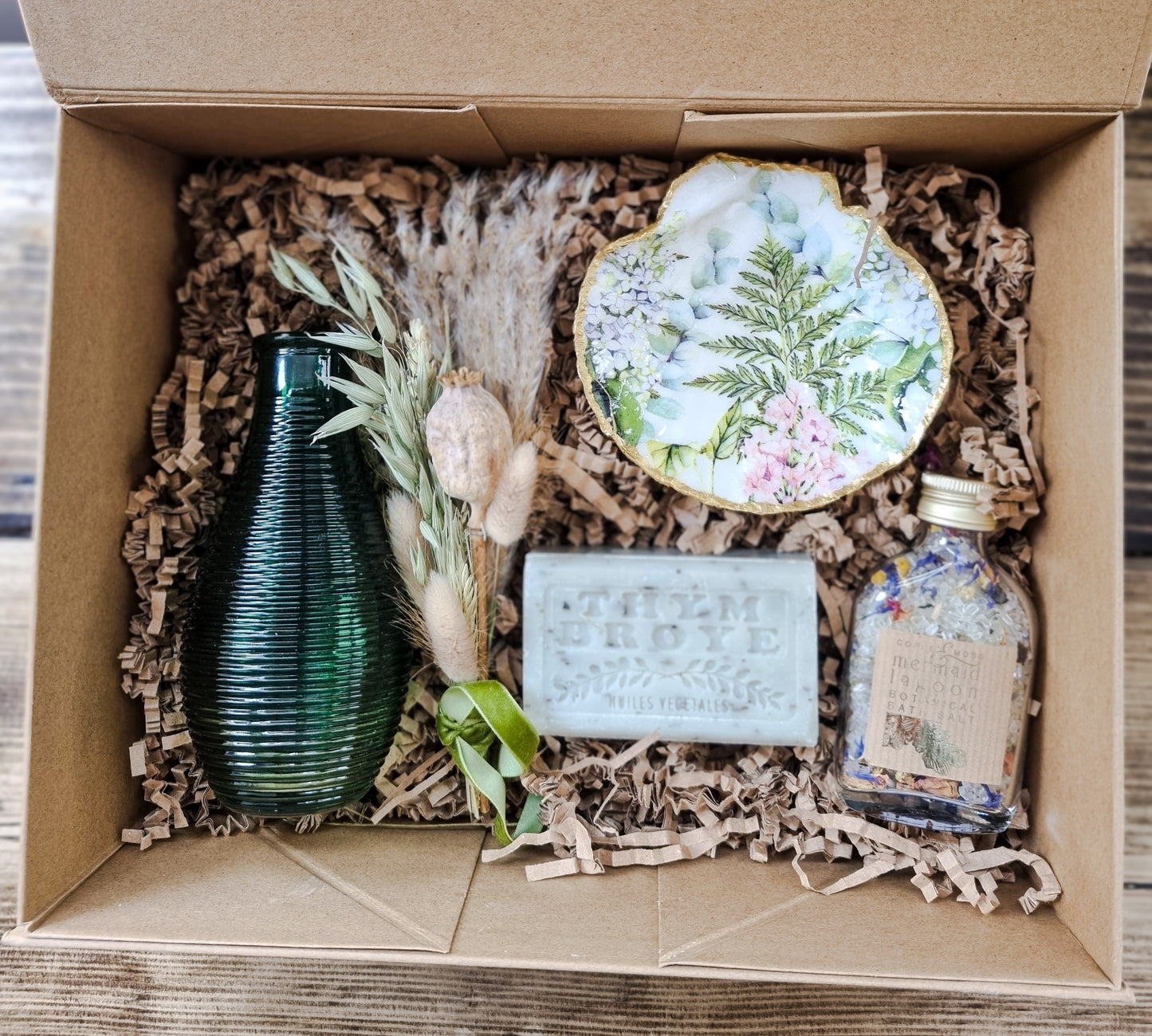 Luxury Relaxation Gift Box | Spa Gift Box | Bath Salts, Botanical Soap & Decorative Shell Gift Set | Self Care Gift