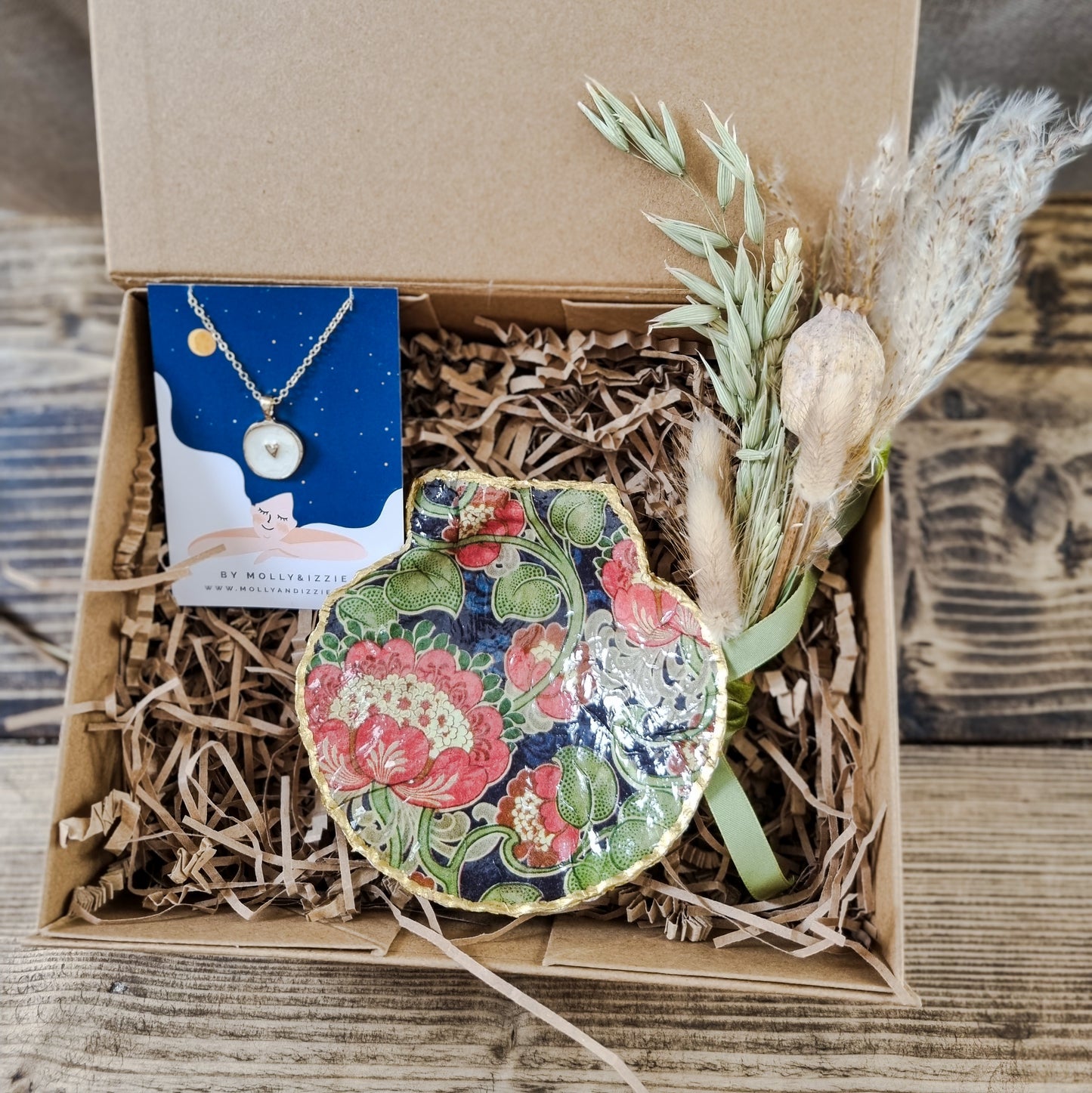 Luxury Shell and Jewellery Gift Shell Box | Botanical Gift Box | Handmade Gift| Thoughtful Gift