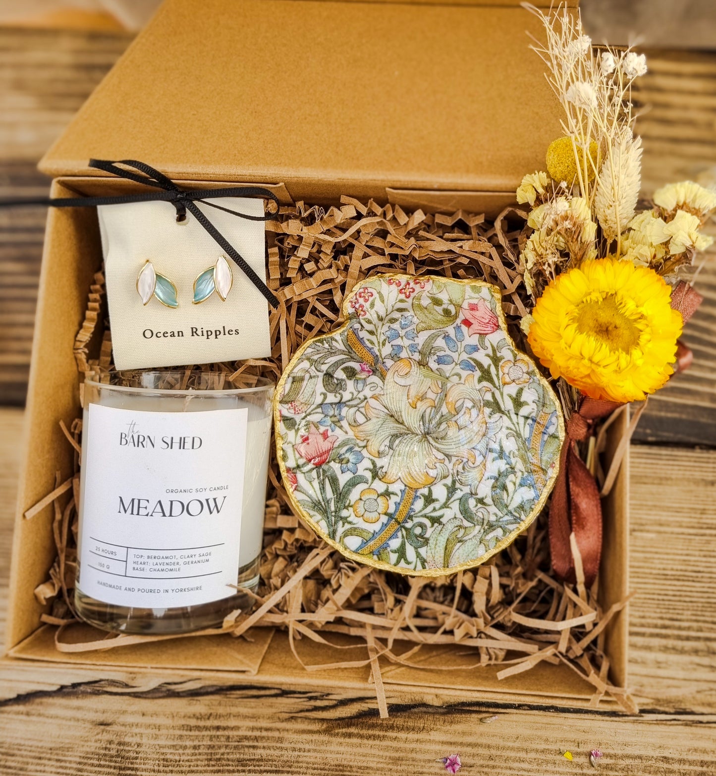 Luxury Candle, Jewellery & Decorative Shell Gift Shell Box | Botanical Gift Box| Handmade Gift| Thoughtul