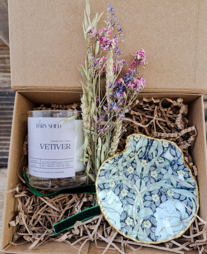 Luxury Candle & Decorative Shell Gift Box | Botanical Gift Set | New Home | Self Care | Birthday Gift