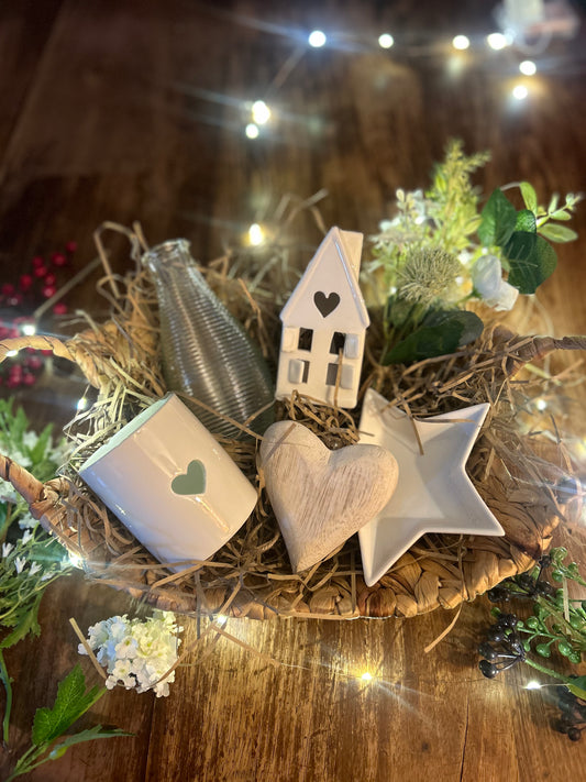 Rustic White Hamper Basket- Perfect for Christmas